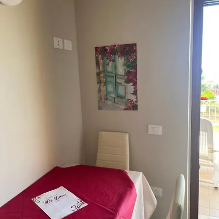 בית נופש Residenza De Luca *