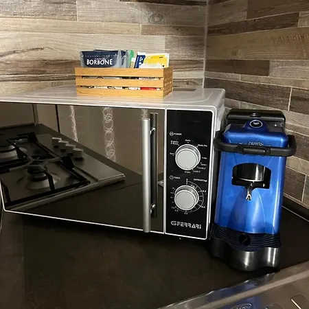 Residenza De Luca * טרופאה