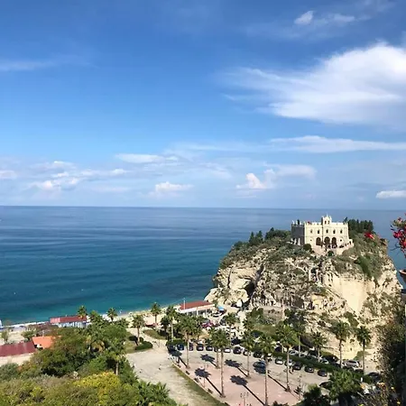 Residenza De Luca * טרופאה