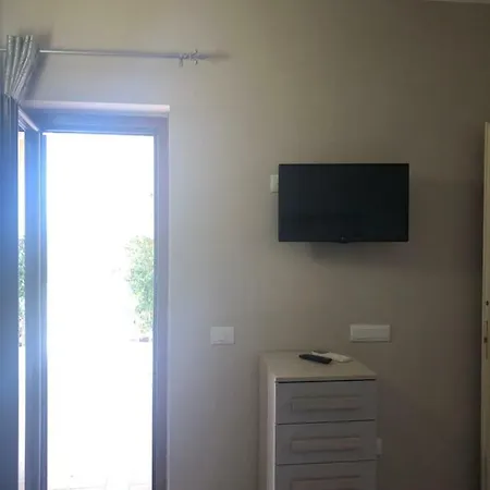 Residenza De Luca 度假居 特罗佩阿